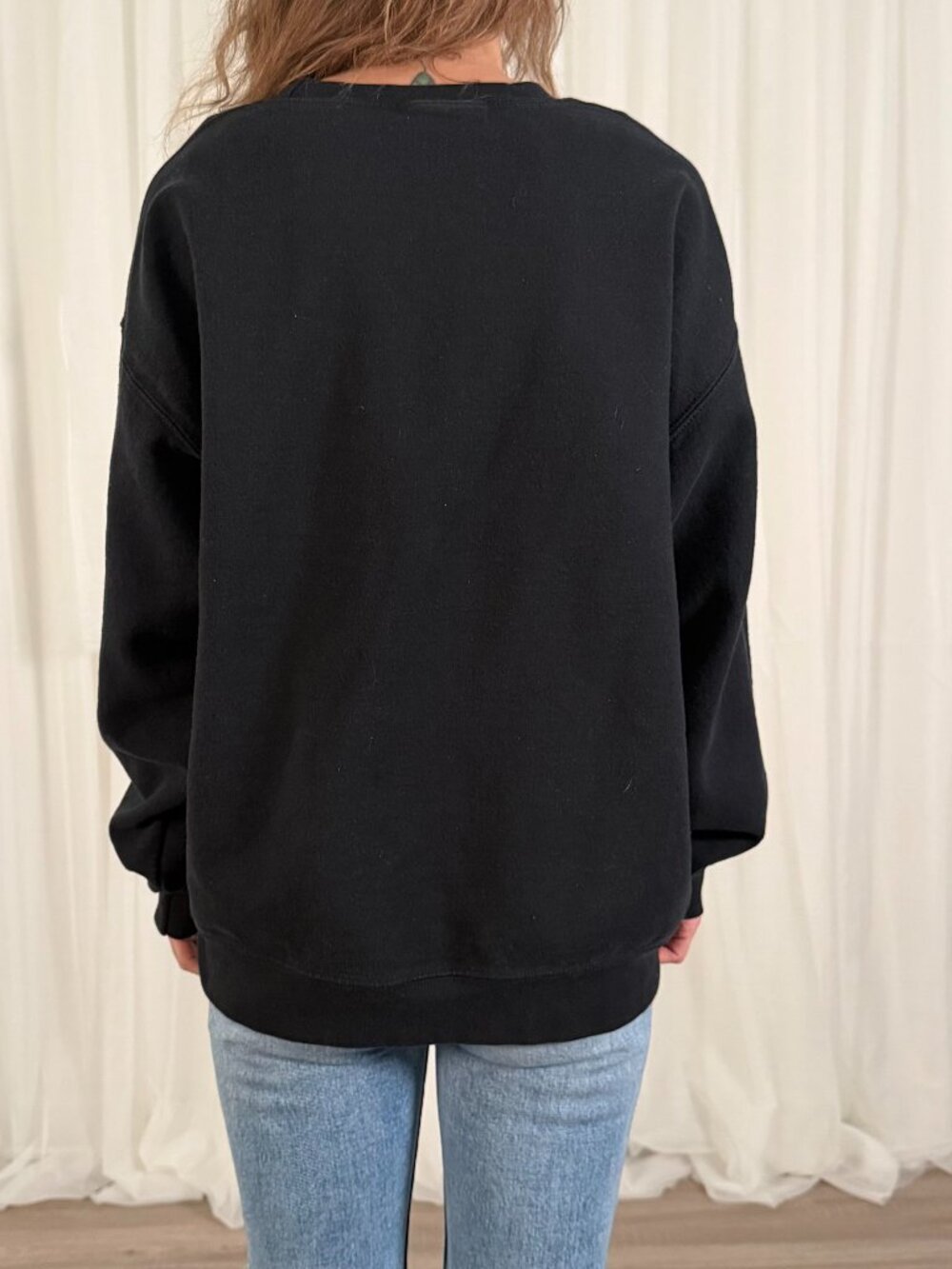 Friends Black Graphic Crewneck Sweatshirt Size Medium - Picture 4 of 5